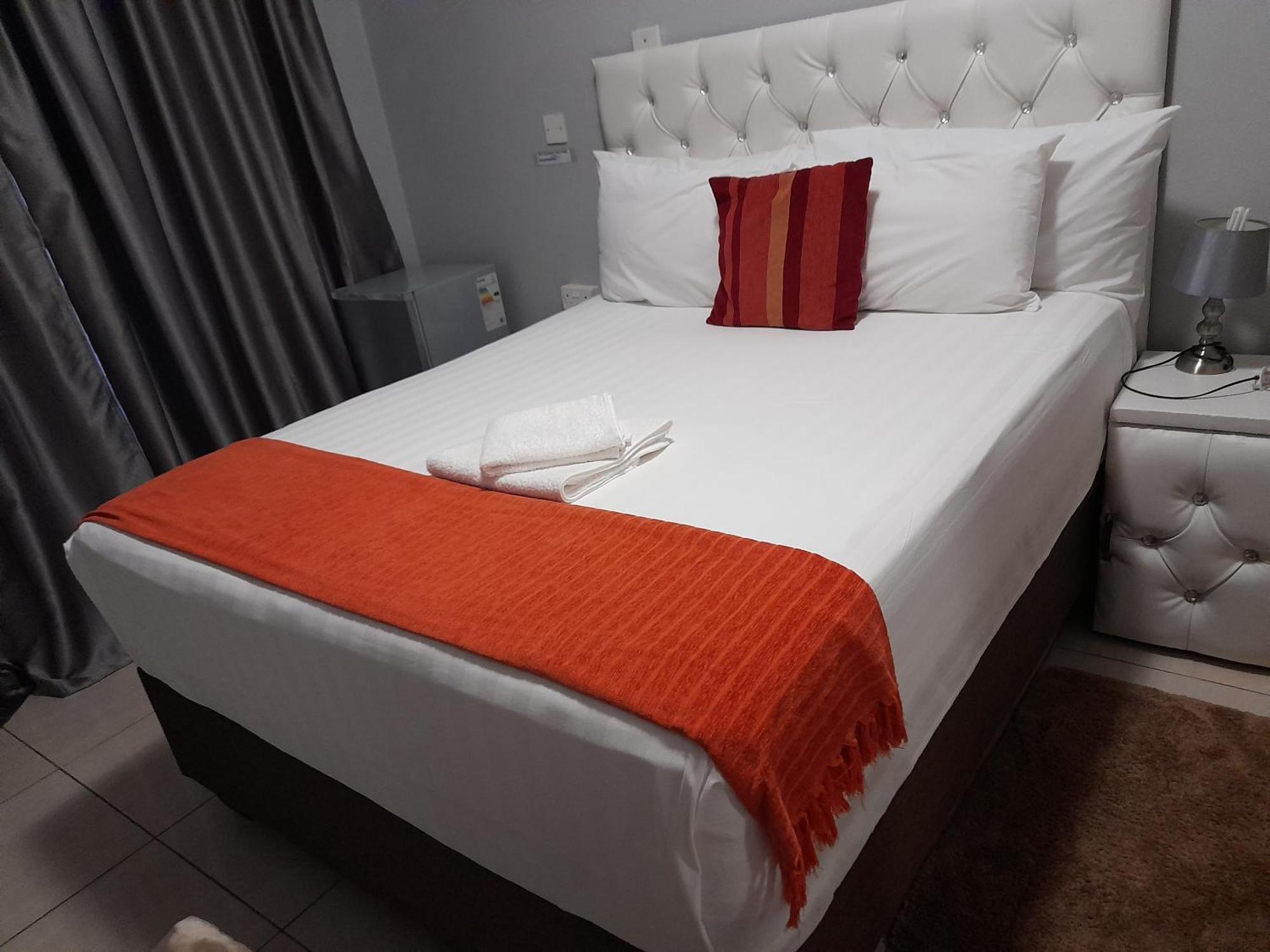 Rest & Digest Bed & Breakfast Serowe Dış mekan fotoğraf